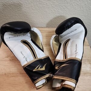 Everlast PowerLock Pro Training Gloves 14oz blk/Gld PowerLock Pro Training Glove